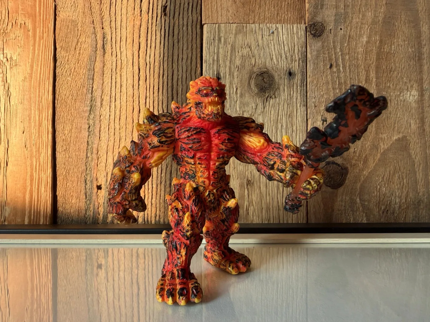 Schleich Lavagolem met wapen