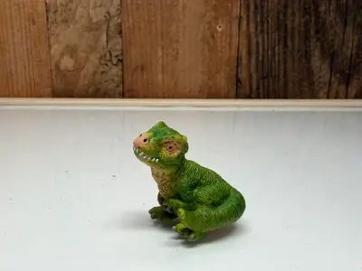 Schleich Dinosaurs Micro Baby T-Rex (42261)
