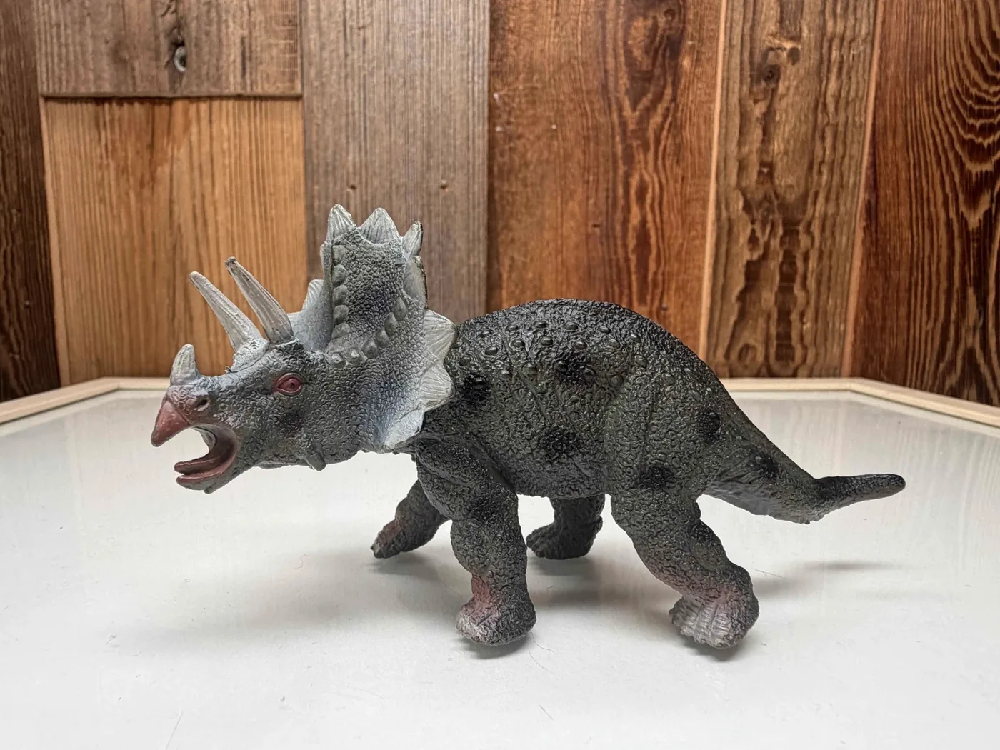 Schleich Dinosaurs Triceratops (15050)