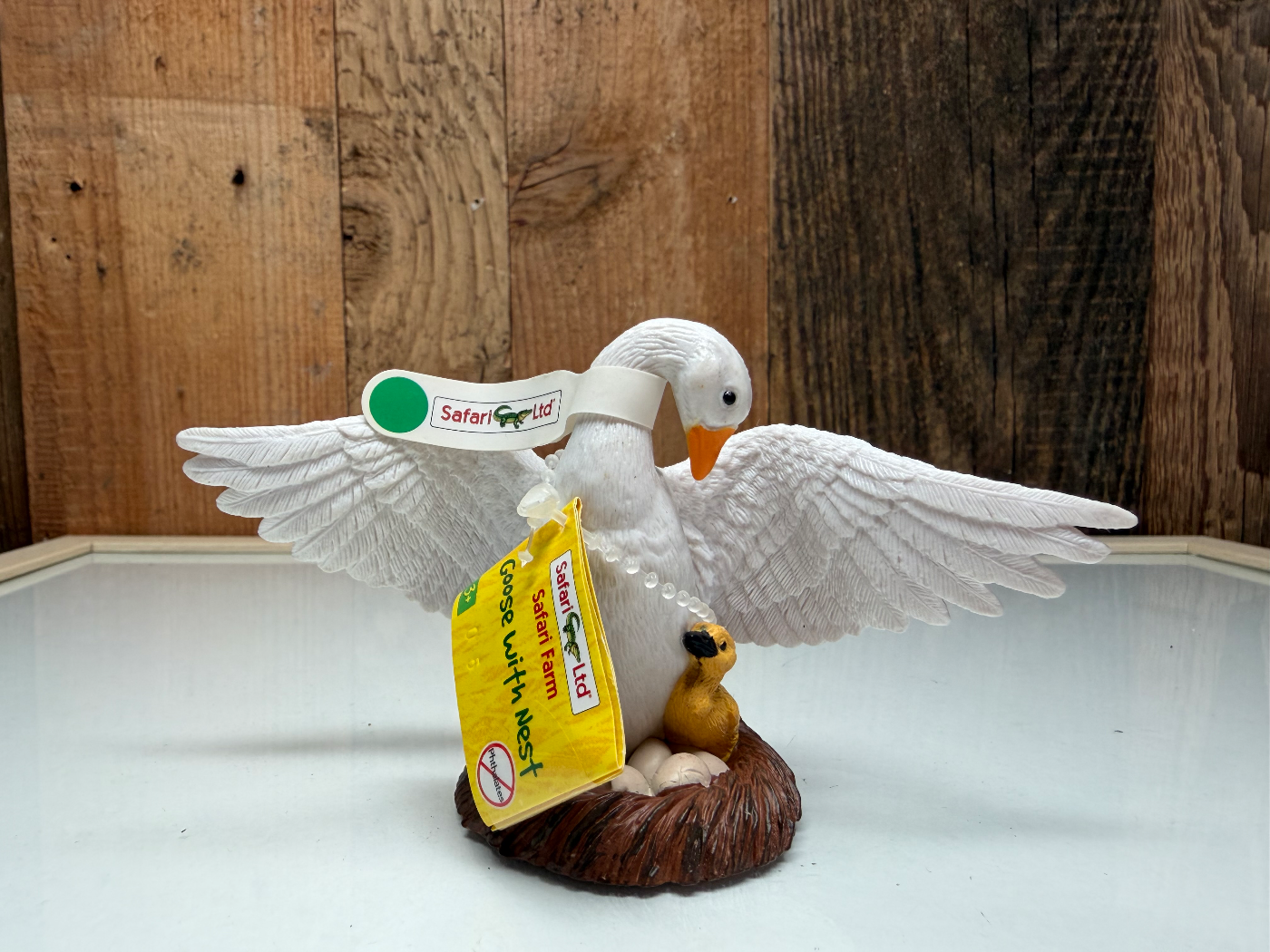 Safari Ltd Farm World Goose in the Nest (245929)