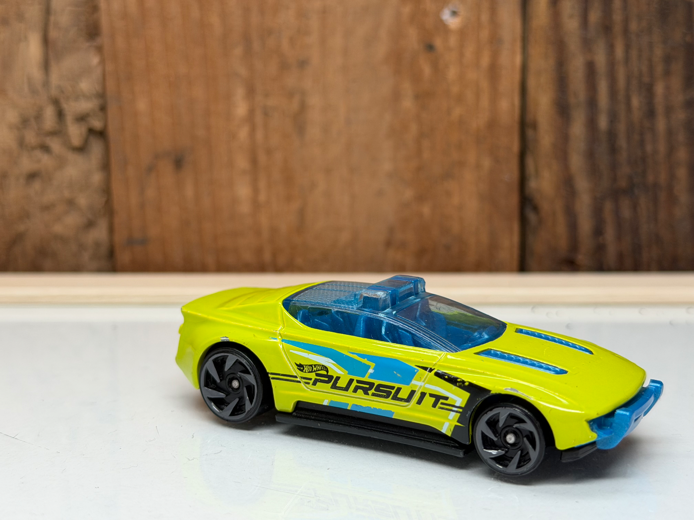 Hot Wheels Alpha Pursuit