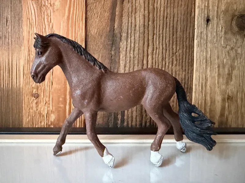 Schleich Trakehner Ruin