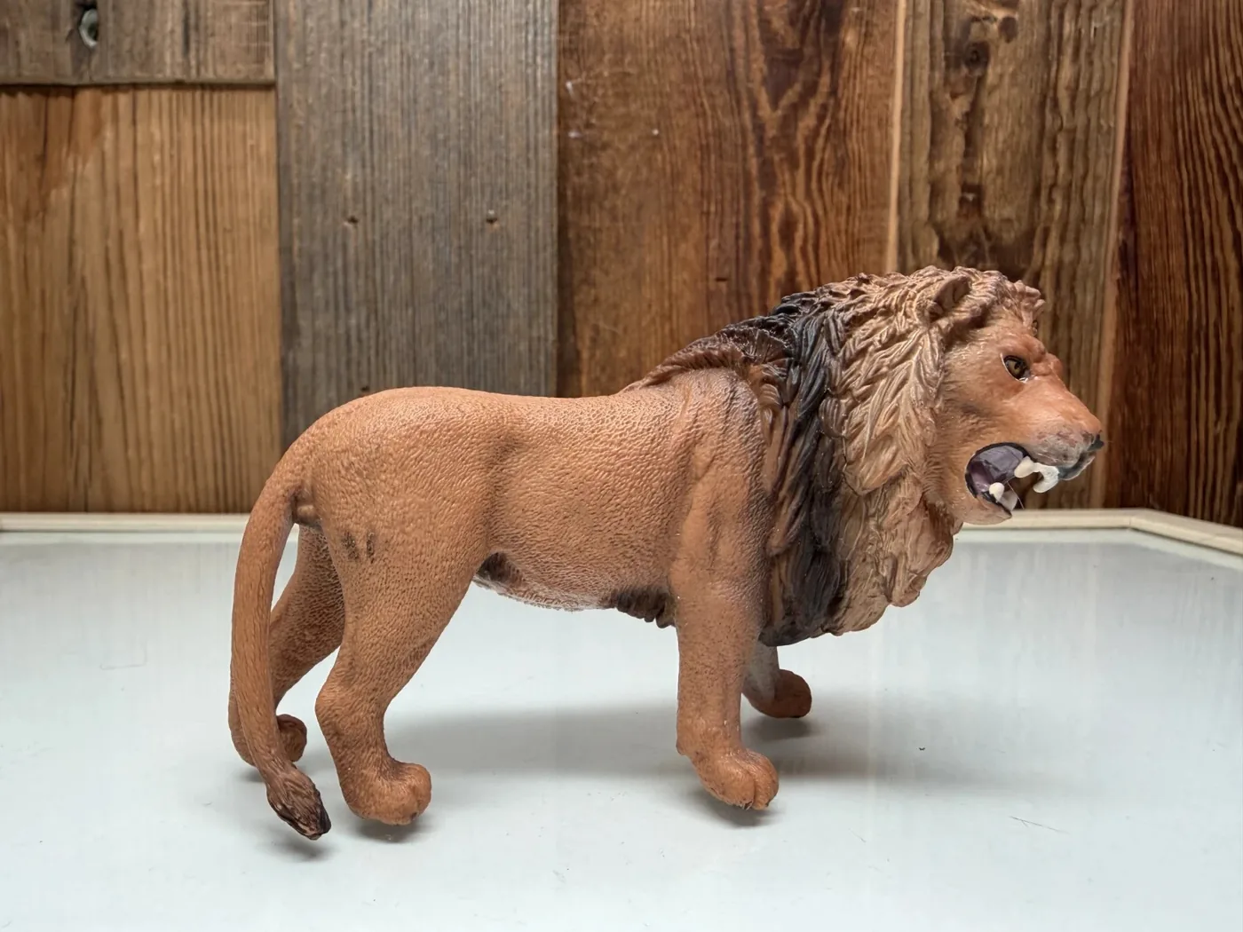 Schleich Wild Life Leeuw Brullend (14726)