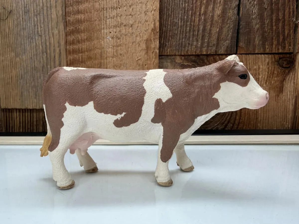 Schleich Farm World Simmental Koe (13801)