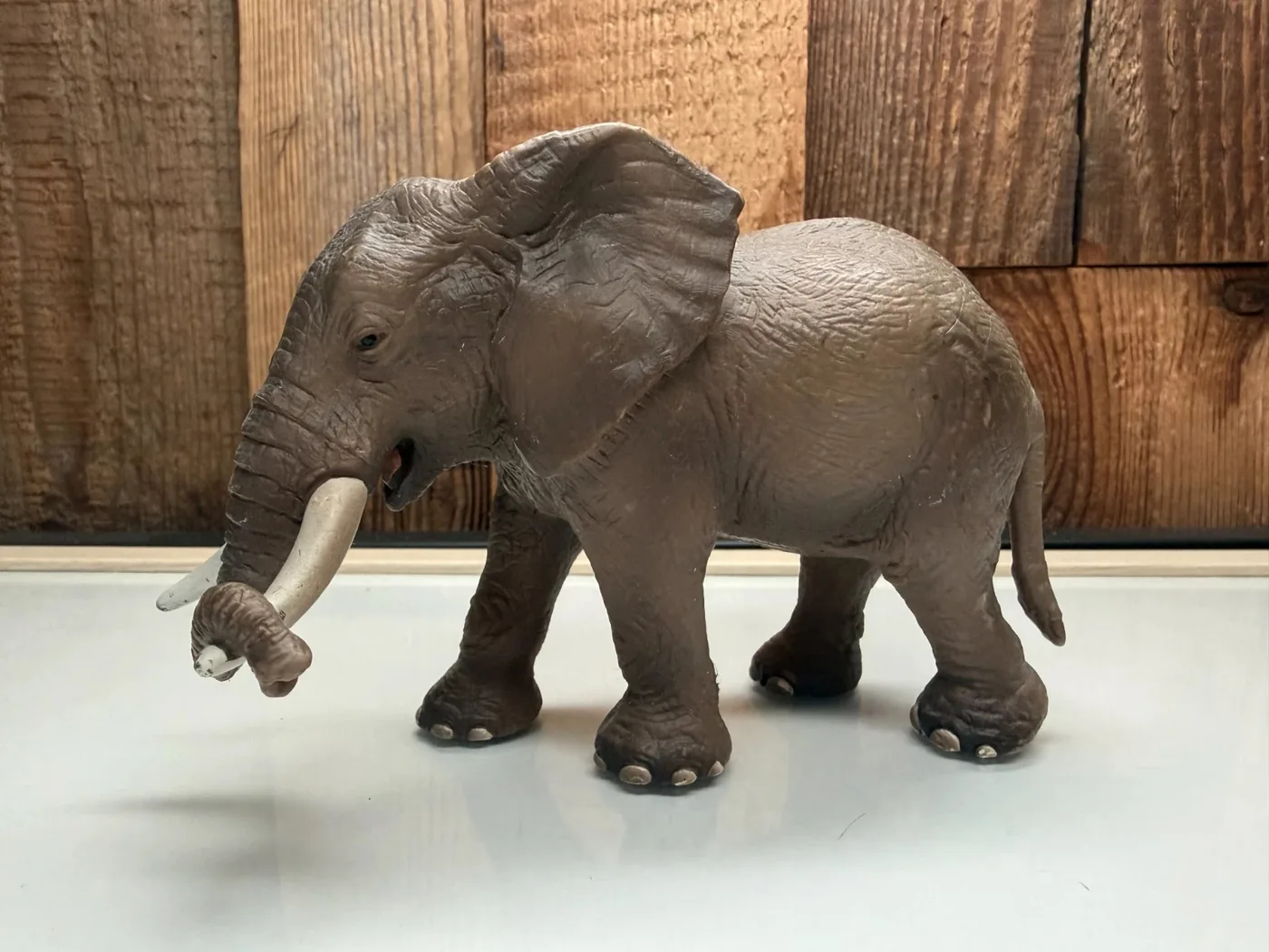 Schleich Olifant Vrouw