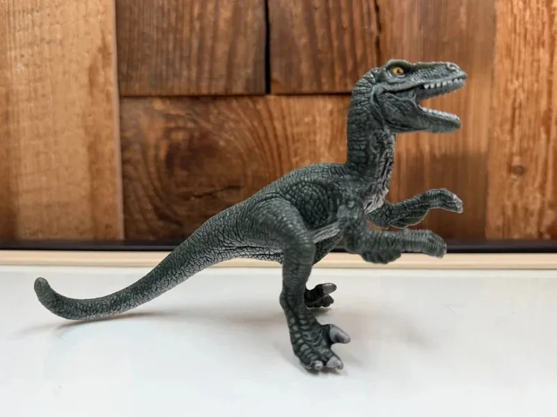 Schleich Velociraptor (McDonald's 016)
