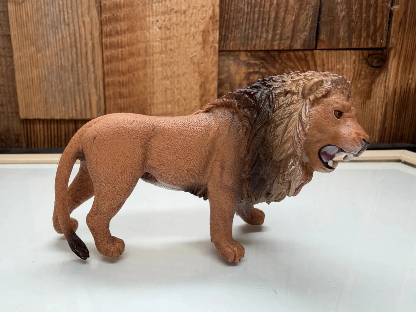 Schleich Wild Life Leeuw Brullend (14726)