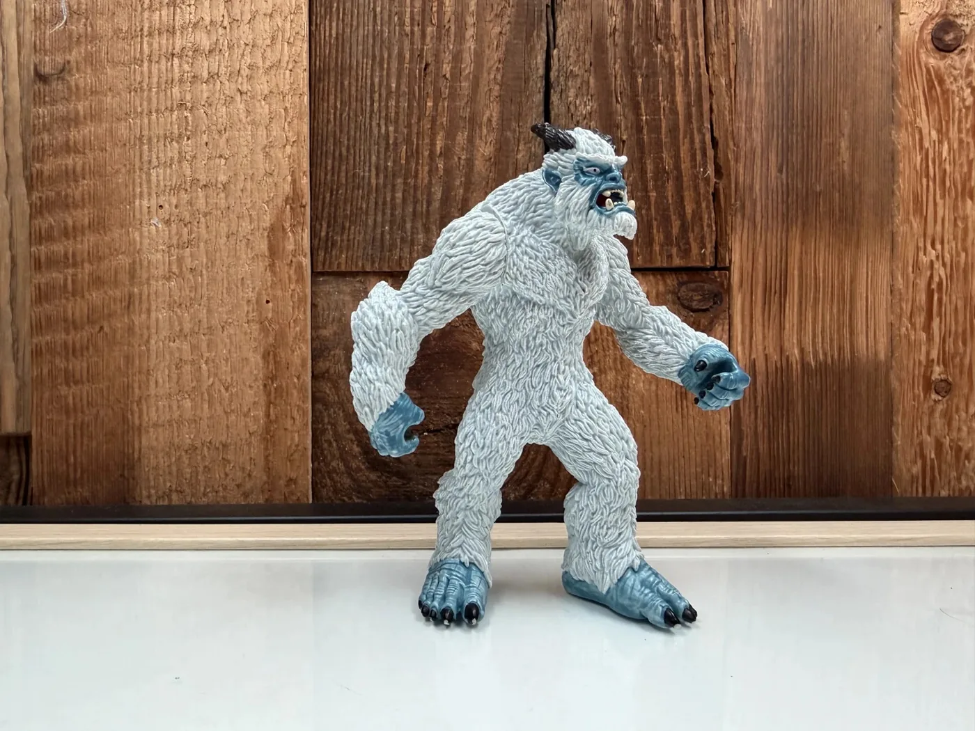 Schleich Eldrador Ijsmonster met wapen (42448)