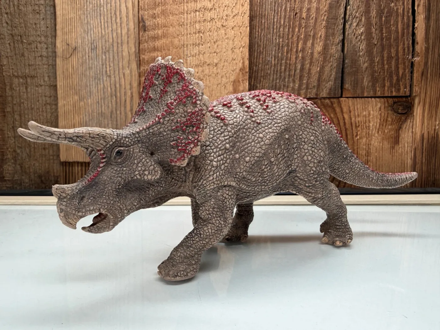 Schleich Dinosaurs Triceratops (15000)