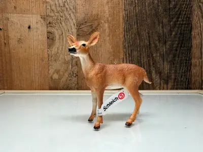 Schleich Wild Life Witstaarthinde (14819)