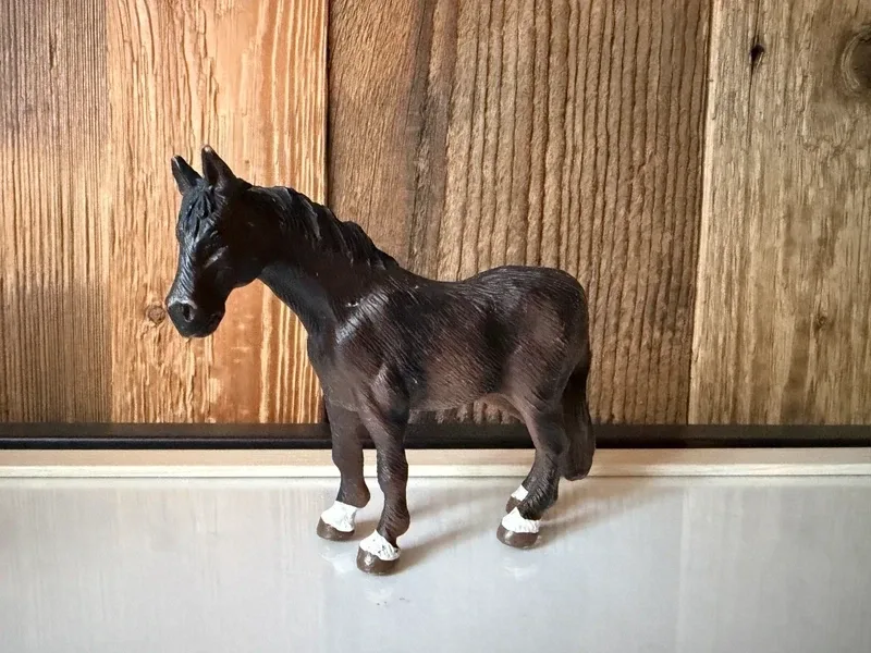 Schleich Engelse Volbloed Hengst