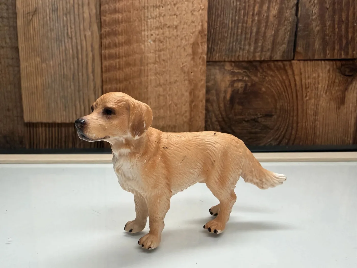 Schleich Golden Retriever