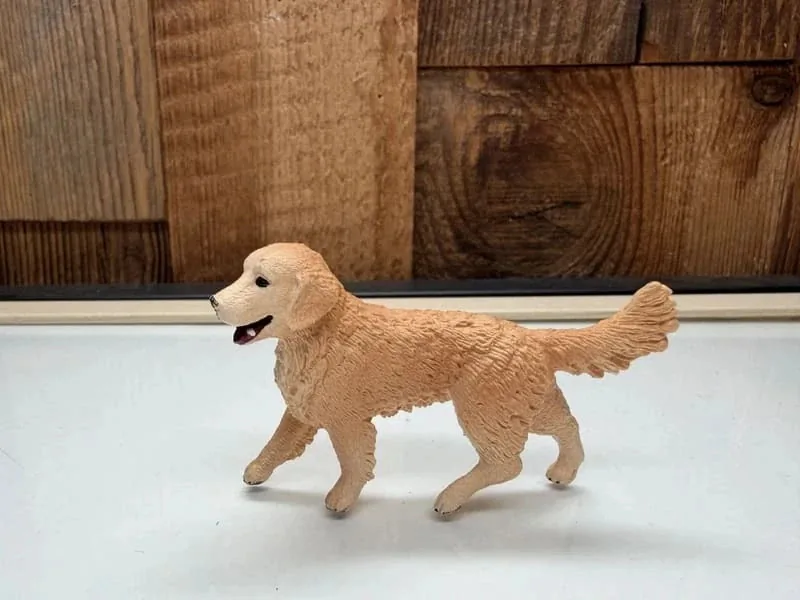 Schleich Golden Retriever