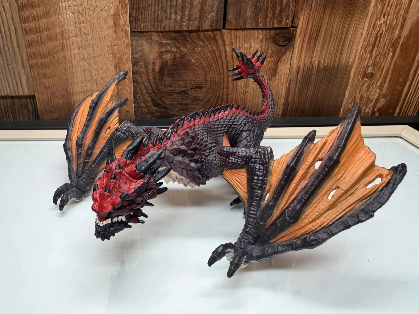 Schleich Vechtende Draak
