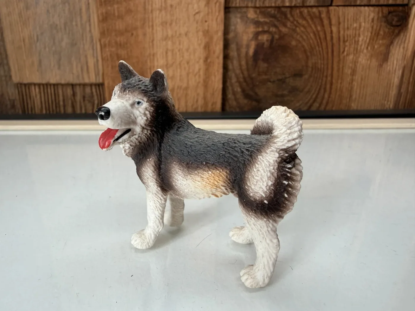 Schleich Farm World Siberische Husky Extreme Rare (16311)