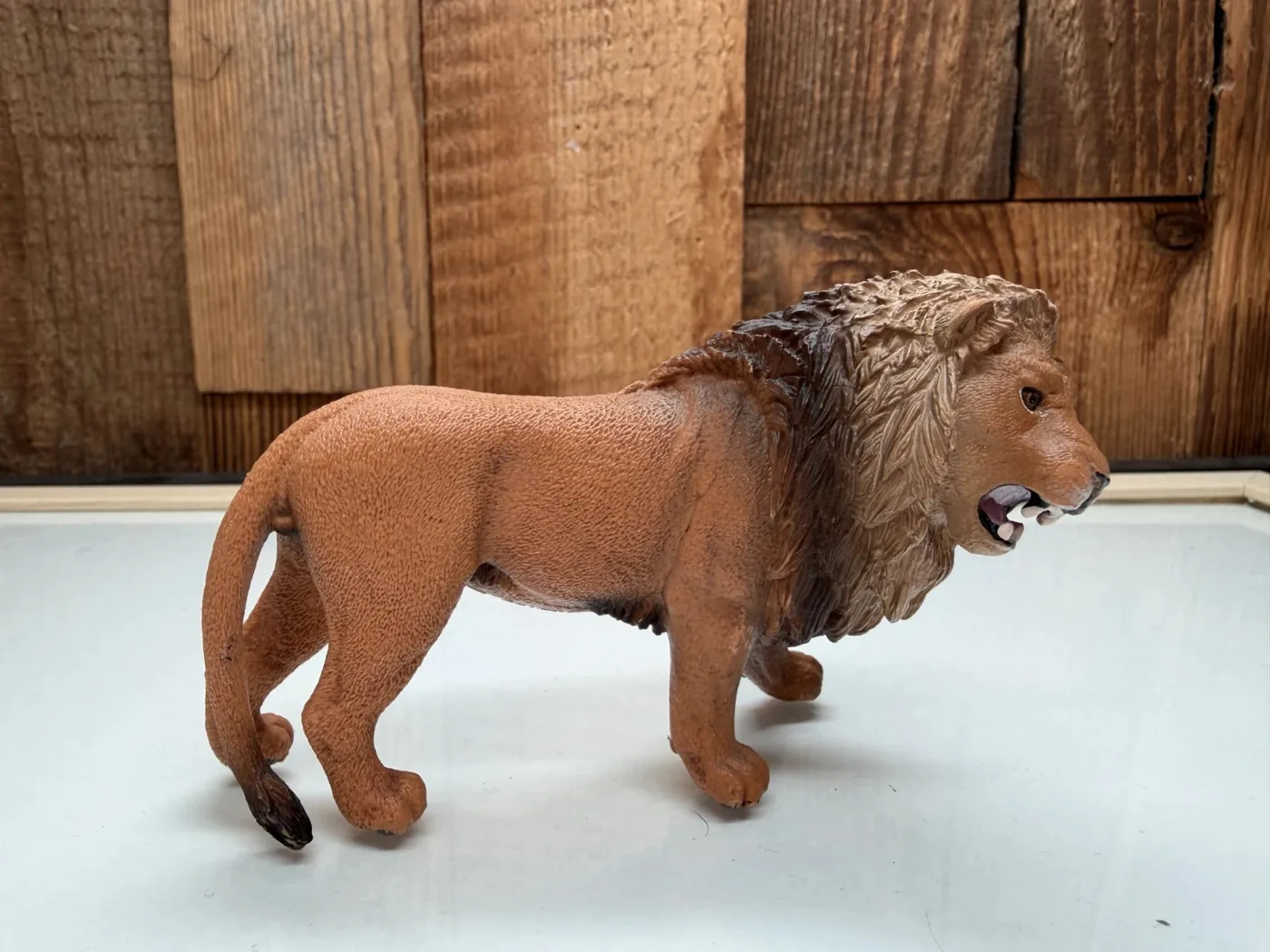 Schleich Wild Life Leeuw Brullend (14726)