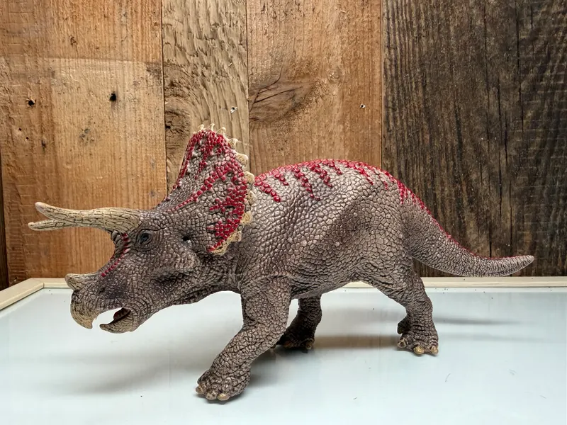 Schleich Dinosaurs Triceratops (15000)
