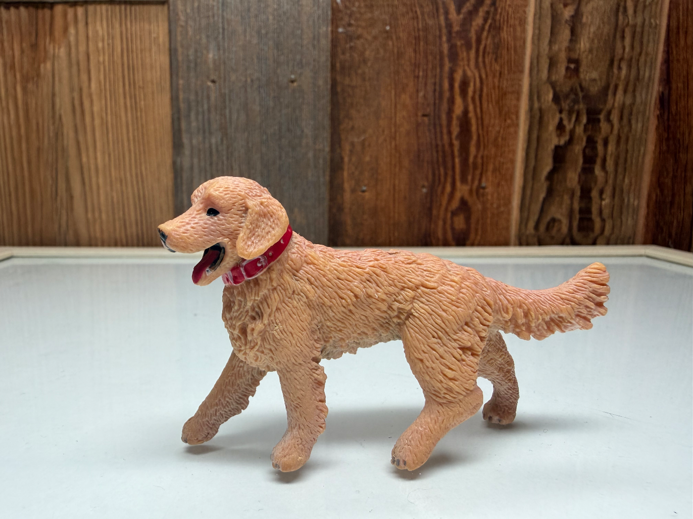 Schleich Golden Retriever