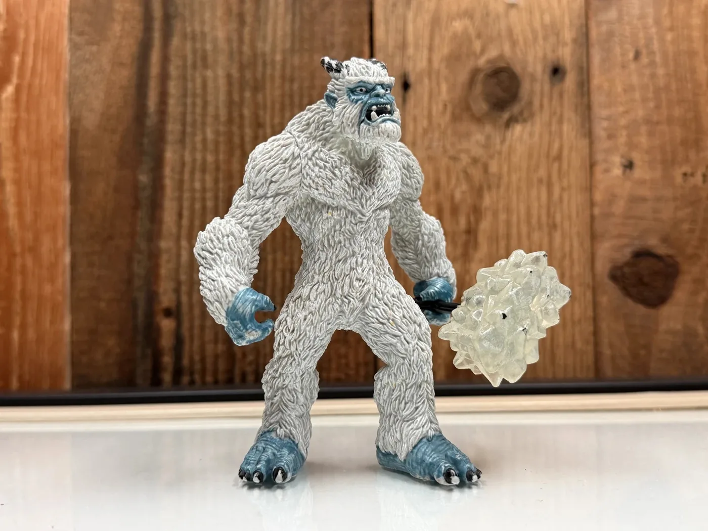 Schleich Eldrador Ijsmonster met wapen (42448)
