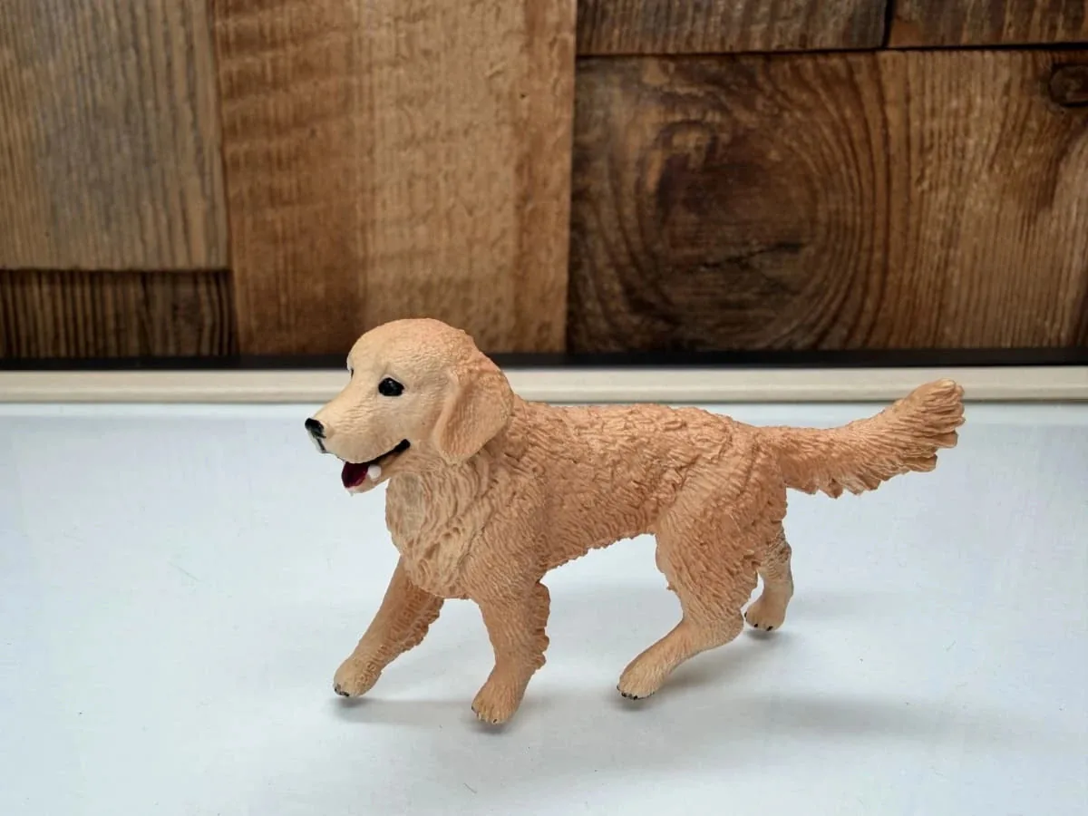 Schleich Golden Retriever