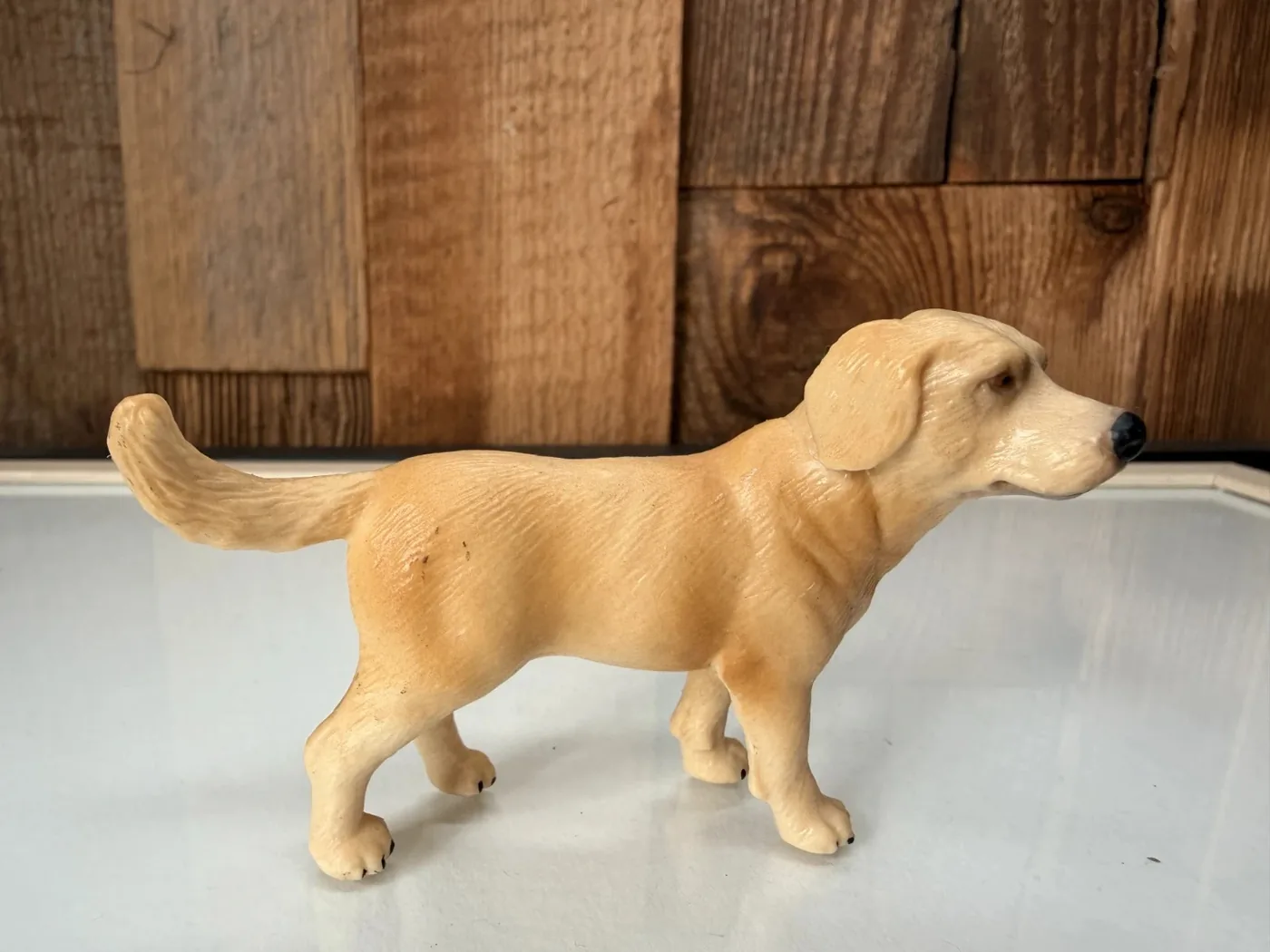 Schleich Farm World Labrador Extreme Rare (16329)