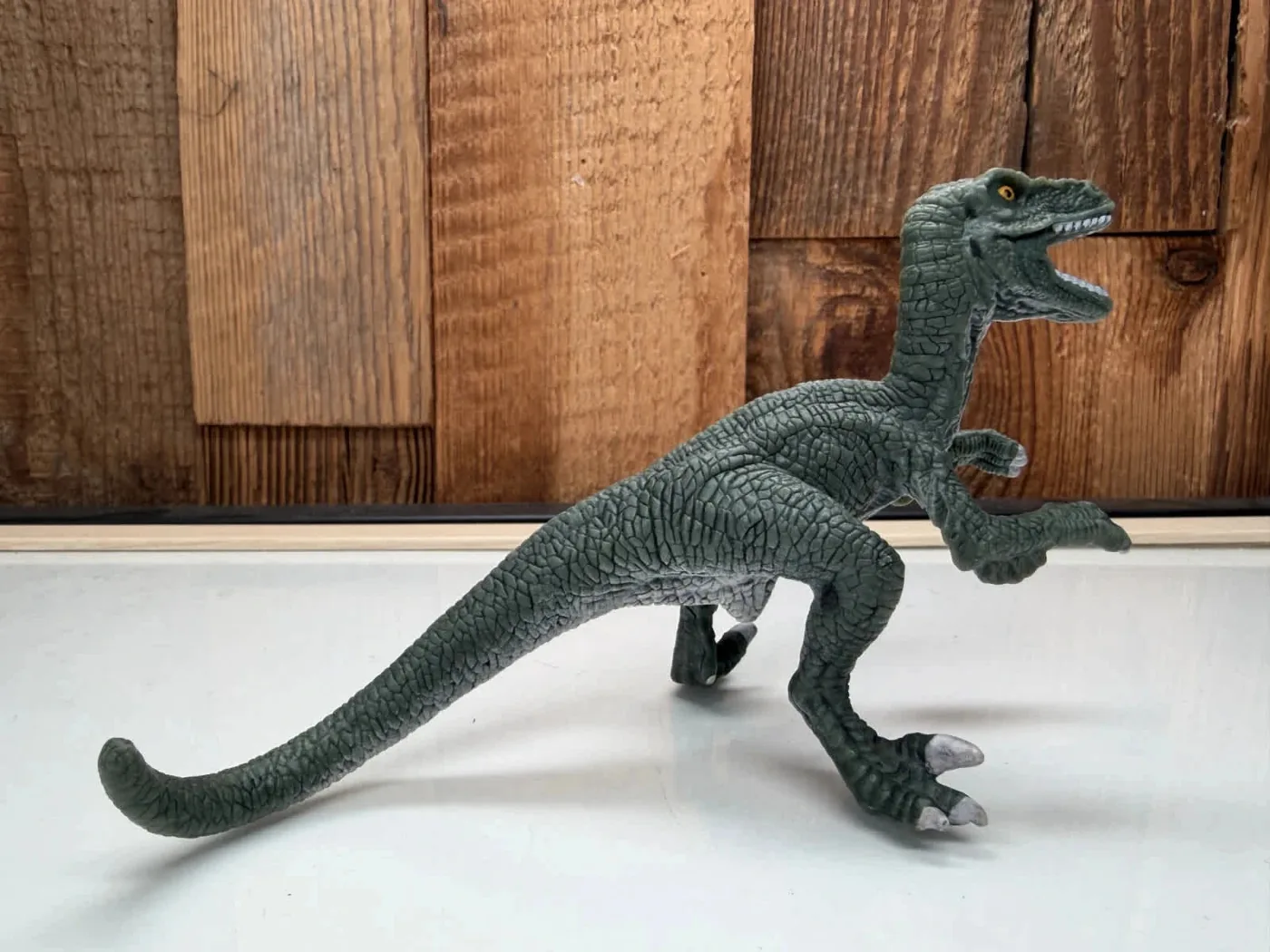 Schleich Velociraptor (McDonald's 016)