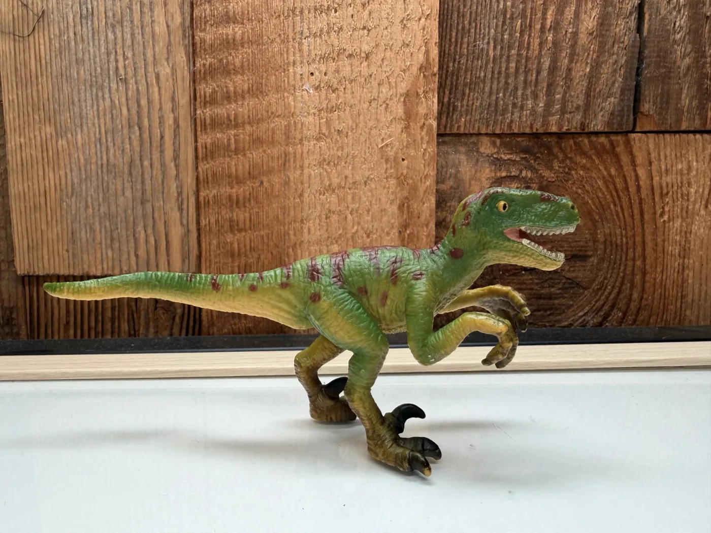 Schleich Dinosaurs Velociraptor (14509)