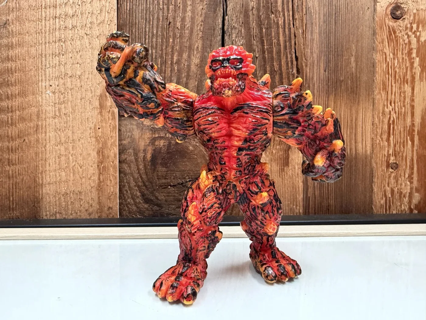 Schleich Lavagolem met wapen