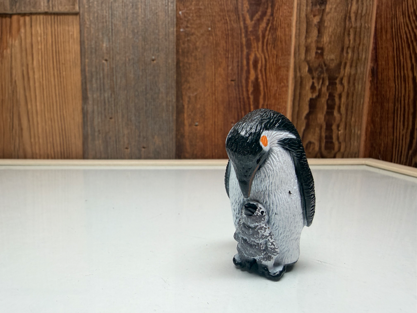 Schleich Wild Life Keizerpiguin met Jong (14632)