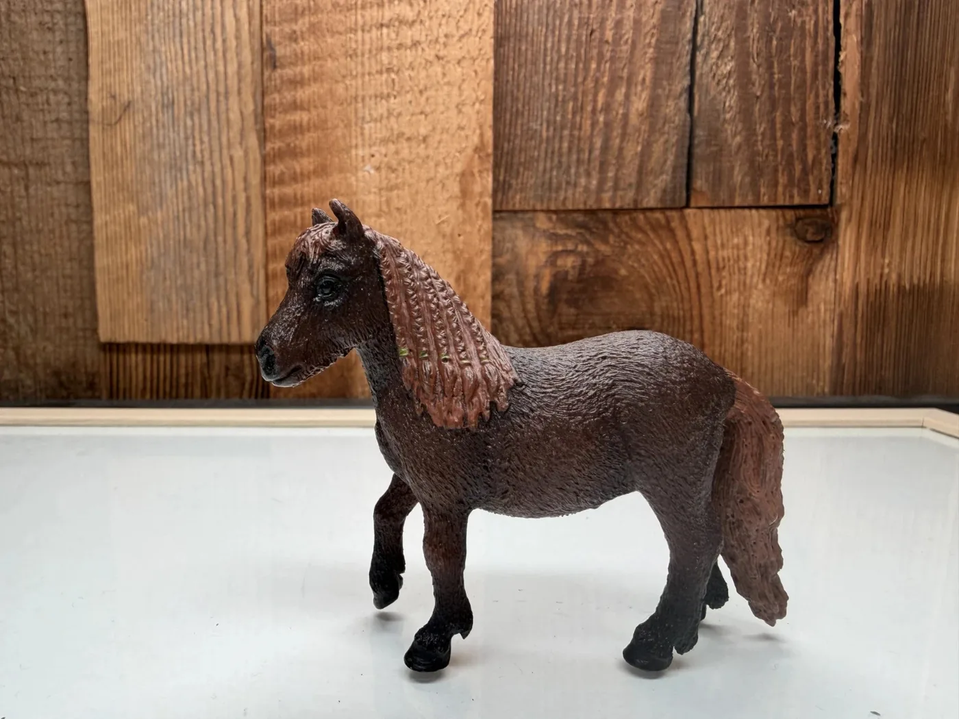 Schleich Horse Club Shetlander Merrie (42481)