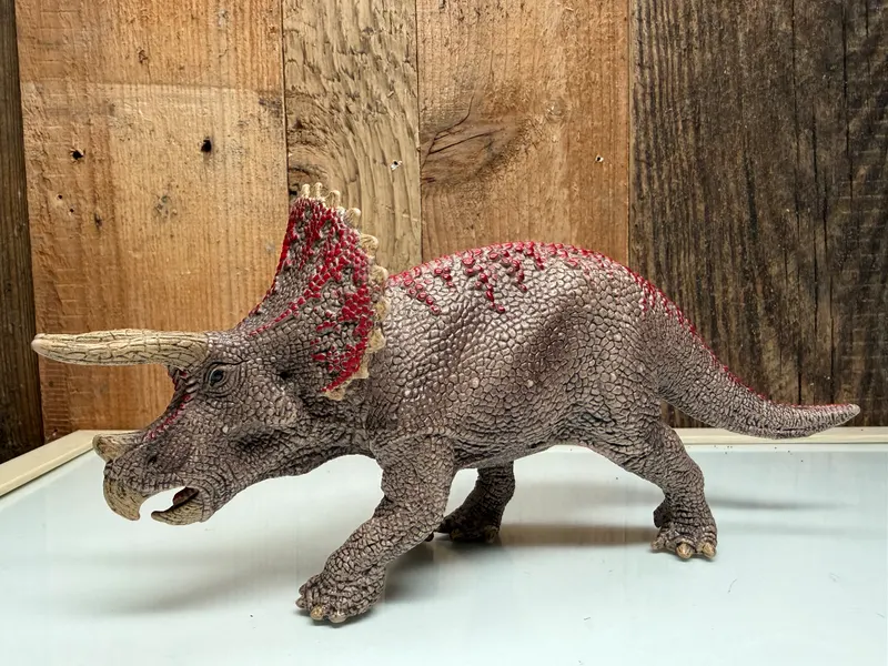 Schleich Dinosaurs Triceratops (15000)