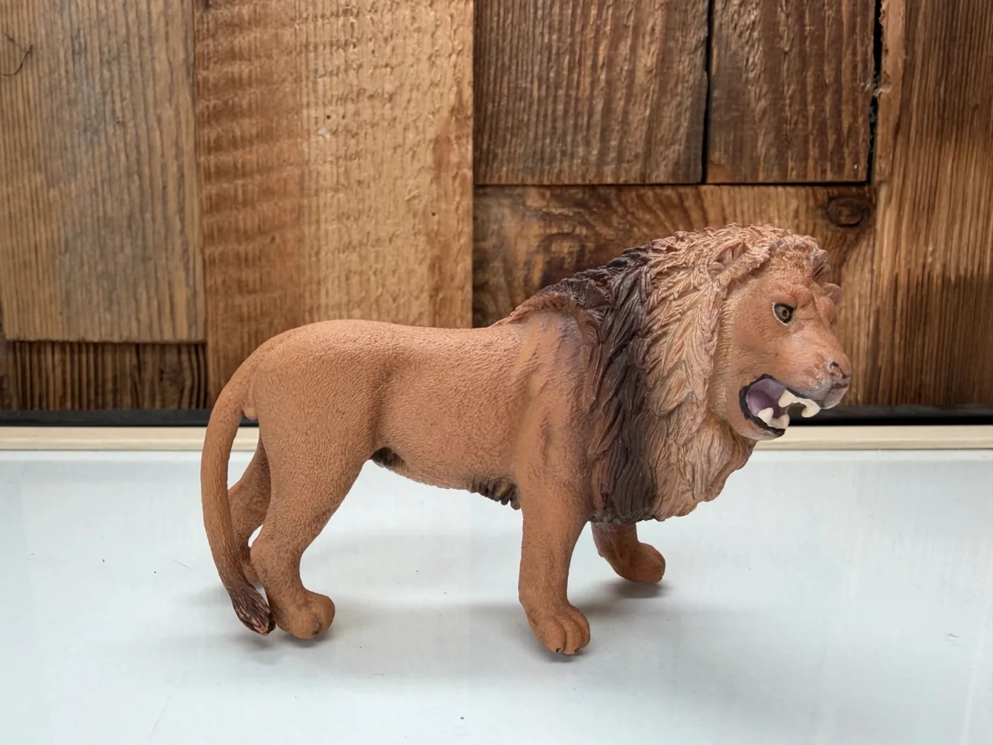 Schleich Wild Life Leeuw Brullend (14726)