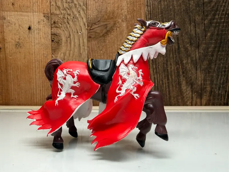 Papo Fantasy Figure Paard met rode Draken (39388)