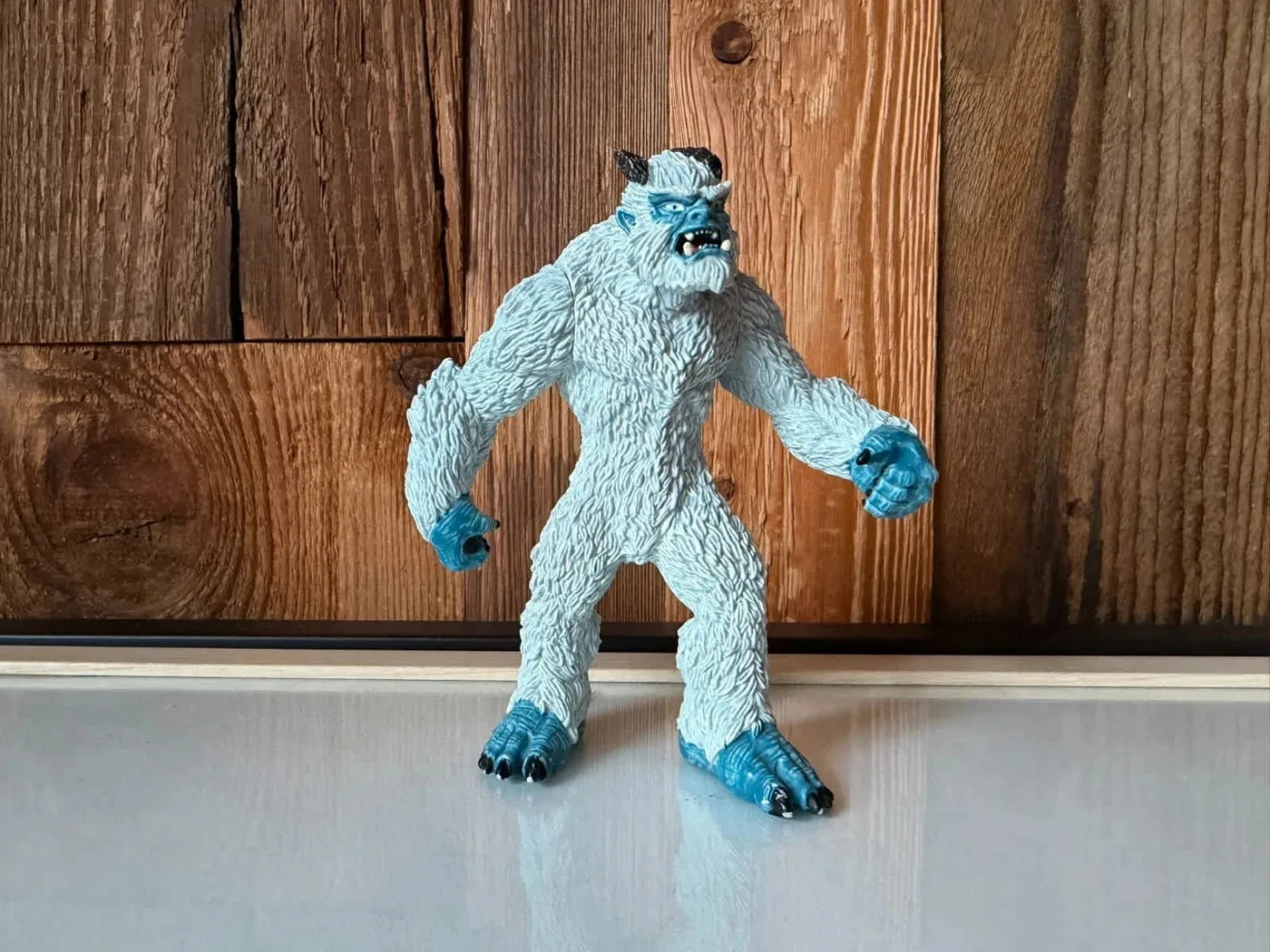 Schleich Eldrador Ijsmonster met wapen (42448)