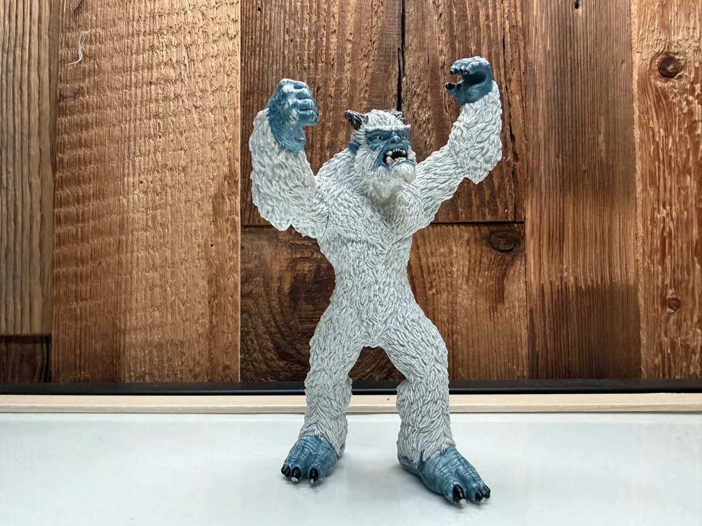 Schleich Ijsmonster met wapen