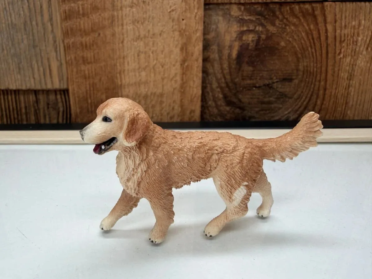 Schleich Golden Retriever