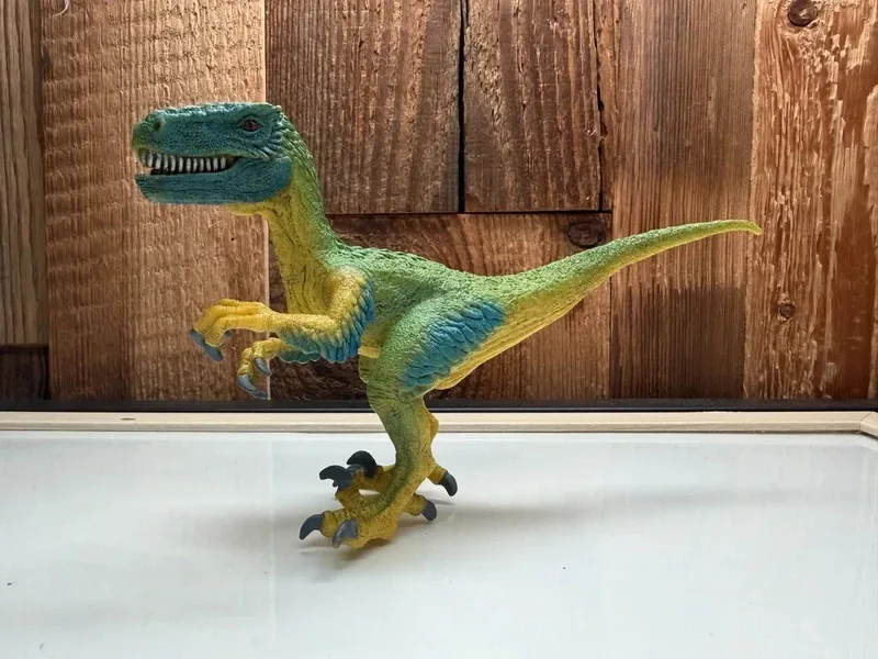 Schleich Dinosaurs Velociraptor (14524)